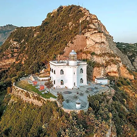 Faro Punta Imperatore Hotel Isquia