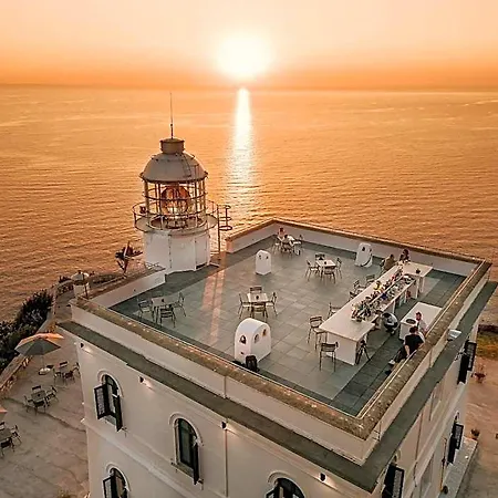 Faro Punta Imperatore * 伊斯基亚