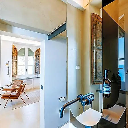 Faro Punta Imperatore Hotel