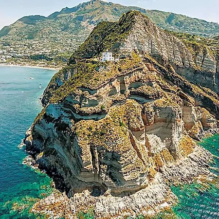 Hotel Faro Punta Imperatore